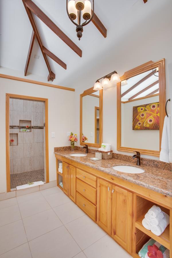 Coco Plum All Inclusive Resort Dangriga Exteriör bild